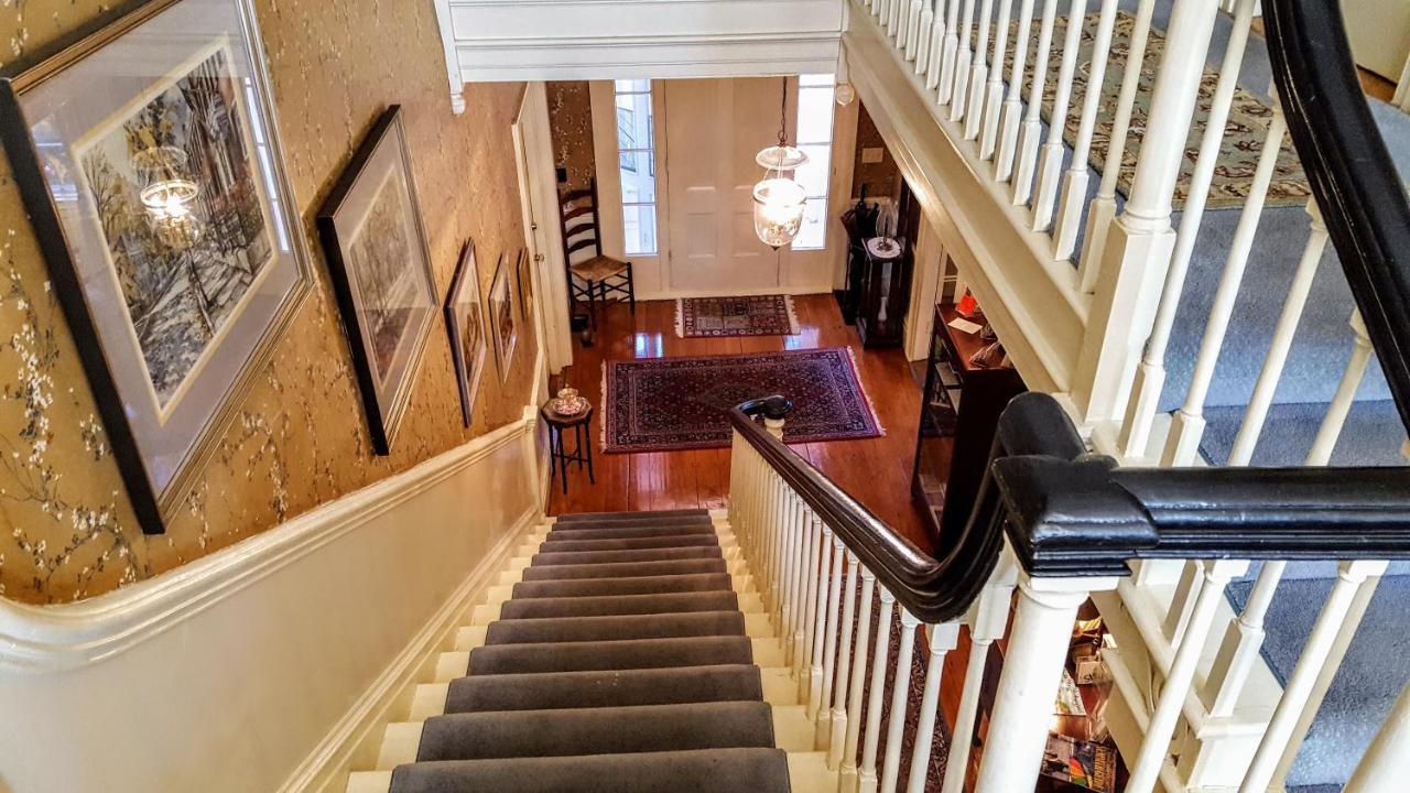 Clark Currier Inn Ньюберипорт Экстерьер фото
